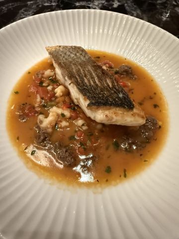 Branzino alla giglia, Gambero rosso, Peperonata